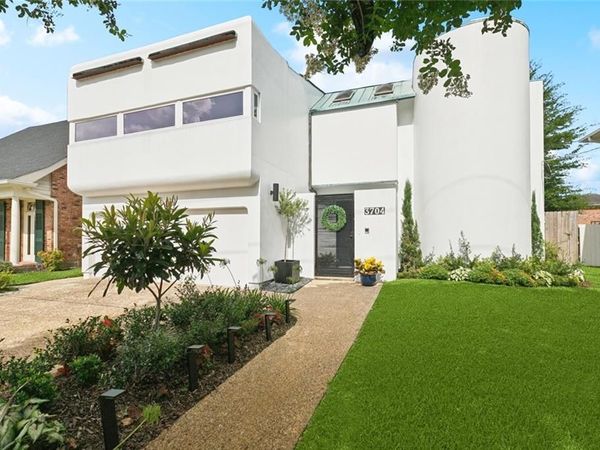 3704 SEVERN Avenue, Metairie, LA 70002