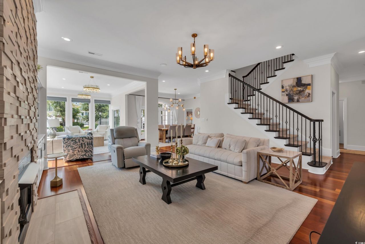 1619 Eastover Ln. Photo 10