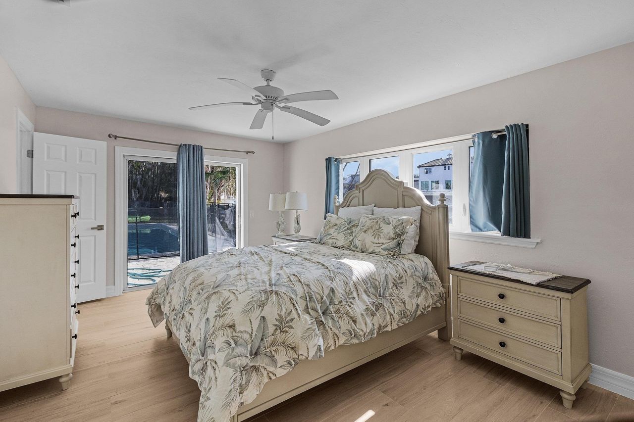 1543 San Carlos Bay Dr, Sanibel, FL 00000 Photo