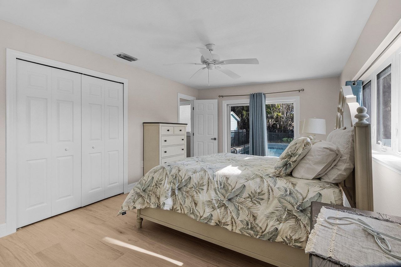 1543 San Carlos Bay Dr, Sanibel, FL 00000 Photo