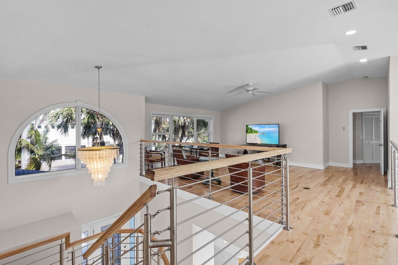 1543 San Carlos Bay Dr, Sanibel, FL 00000 Photo