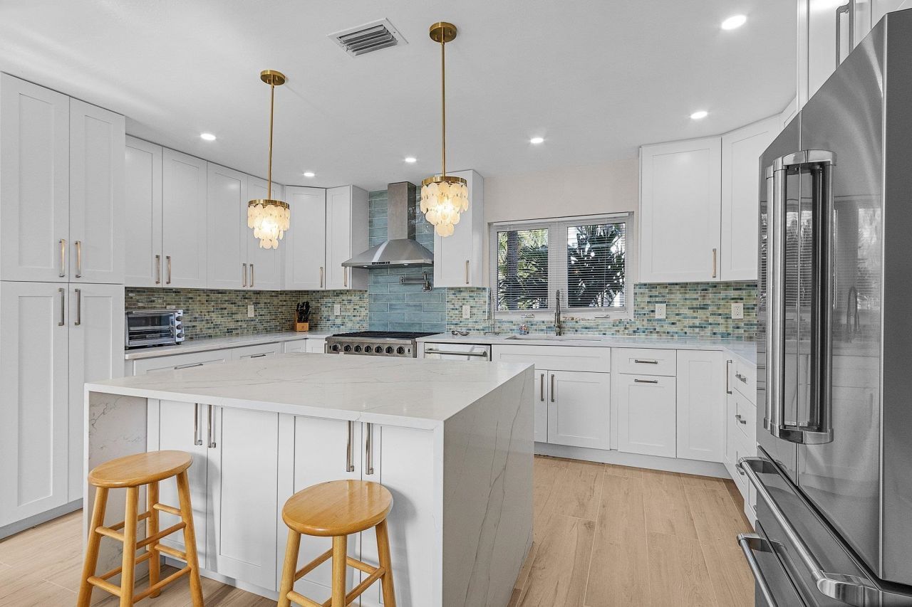 1543 San Carlos Bay Dr, Sanibel, FL 00000 Photo