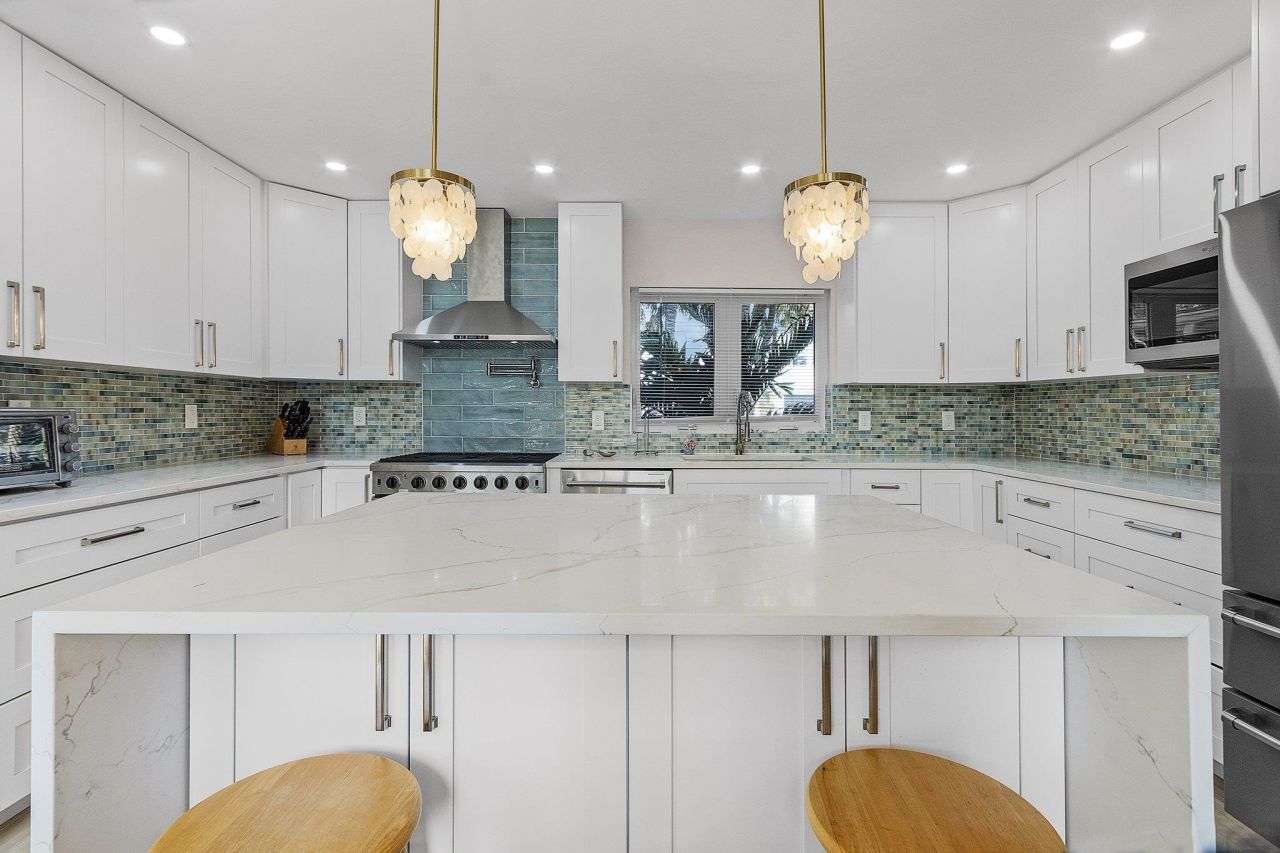 1543 San Carlos Bay Dr, Sanibel, FL 00000 Photo