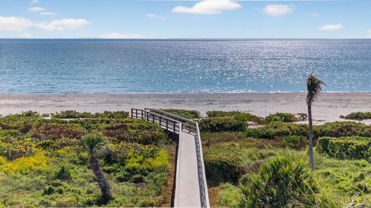 827 E Gulf Dr, Unit L2, Sanibel, FL 33957 Photo