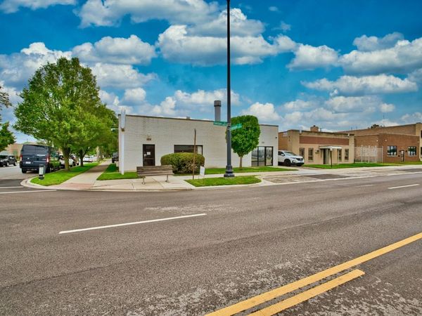 3654-3656 Oakton Street, Skokie, IL 60076