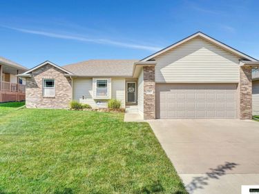 5315 N 11th Street, Lincoln, NE 68521