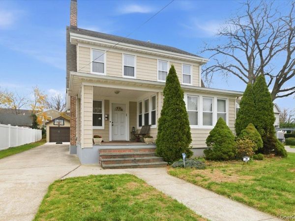 26 Carman Avenue, Cedarhurst, NY 11516