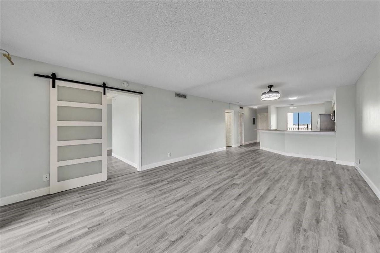 2112 S Cypress Bend Drive, Unit 508, Pompano Beach, FL 33069 Photo