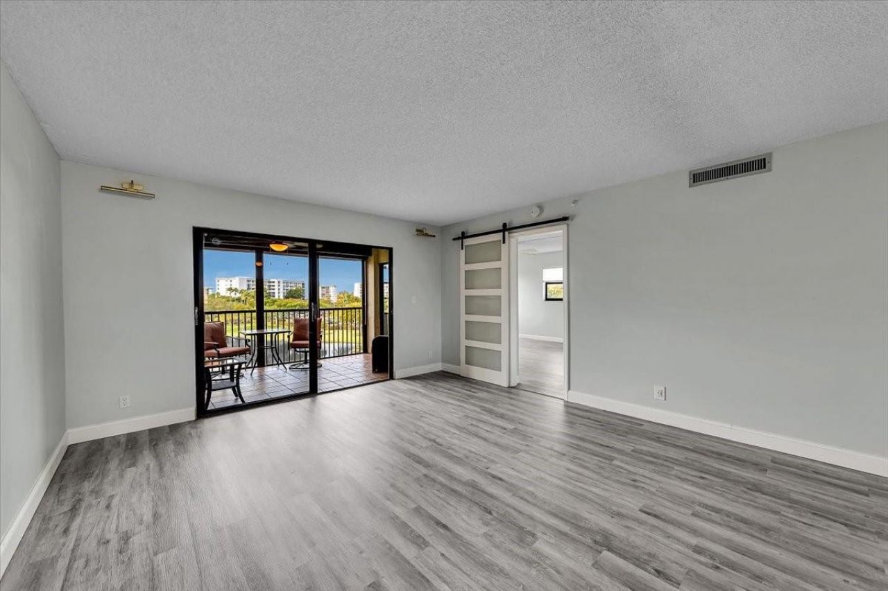 2112 S Cypress Bend Drive, Unit 508, Pompano Beach, FL 33069 Photo