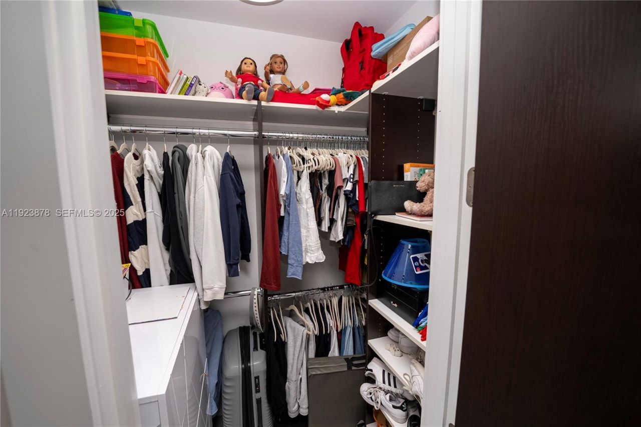 8340 NW 33 Terrace, Doral, FL 33122 Photo