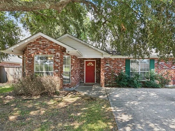 142 STAR Place, Belle Chasse, LA 70037