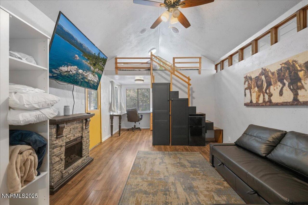 900 W Washington Street, Carson City, NV 89703 Photo