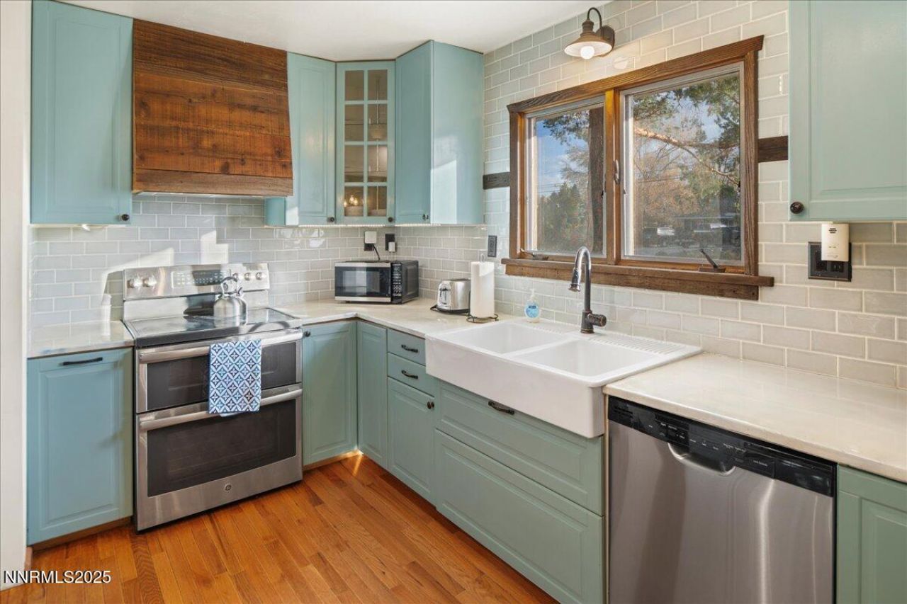 900 W Washington Street, Carson City, NV 89703 Photo