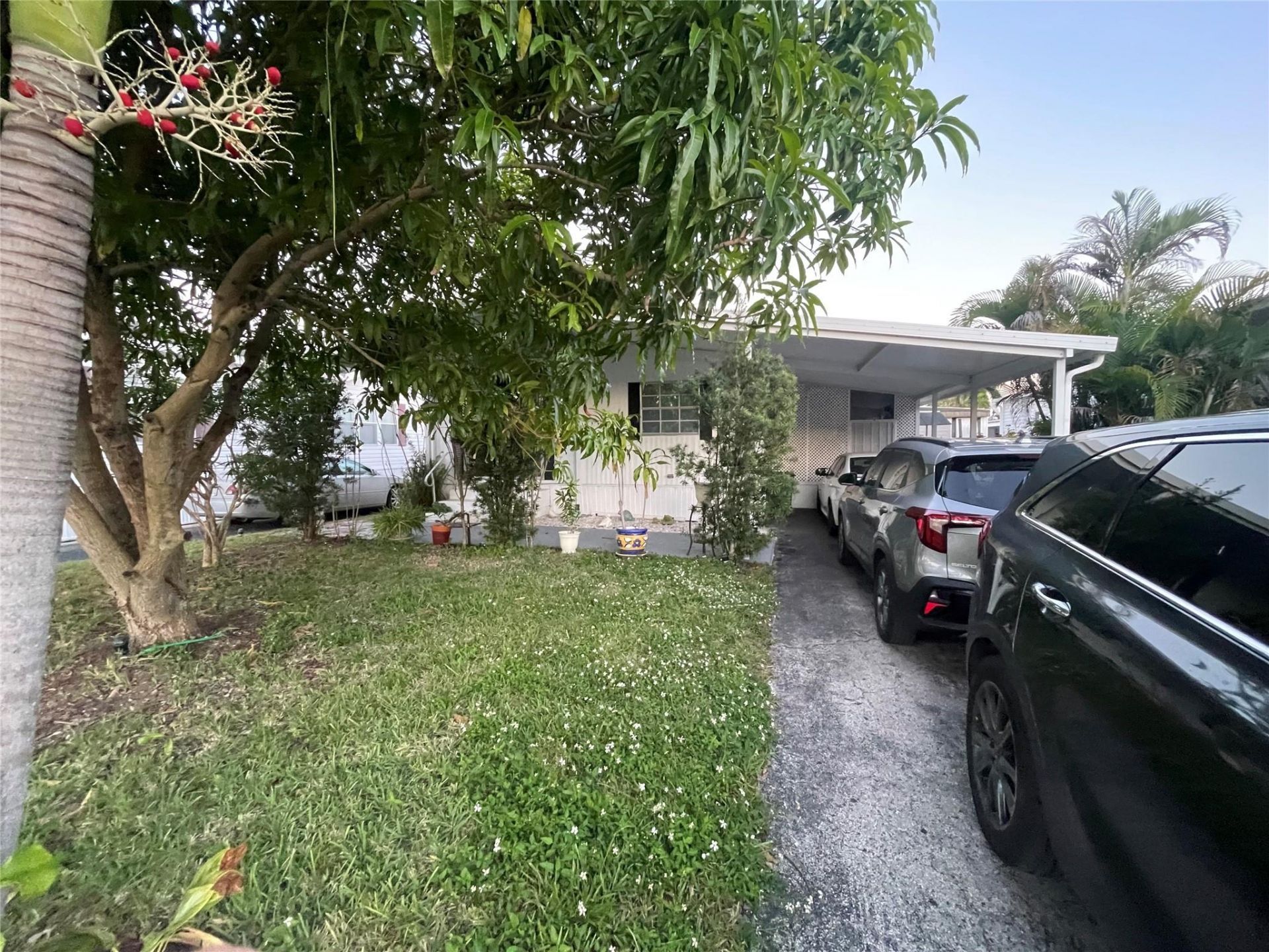 5580 SW 32nd Ter, Fort Lauderdale, FL 33312 Photo