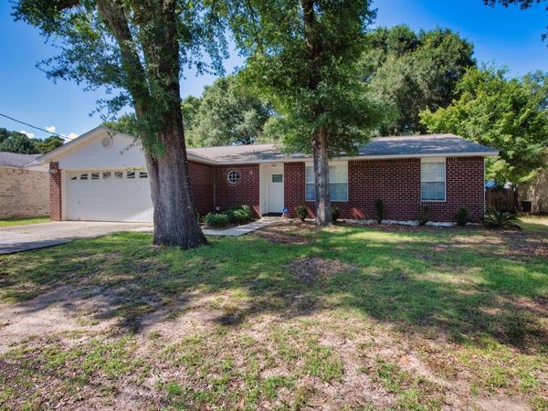 5499 Chantilly Circle, Milton, FL 32583