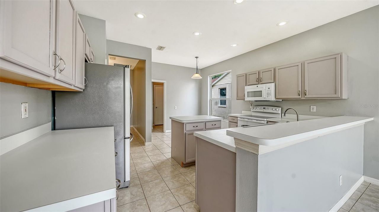 5513 47th Court E, Bradenton, FL 34203 Photo