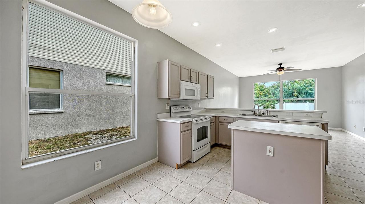 5513 47th Court E, Bradenton, FL 34203 Photo