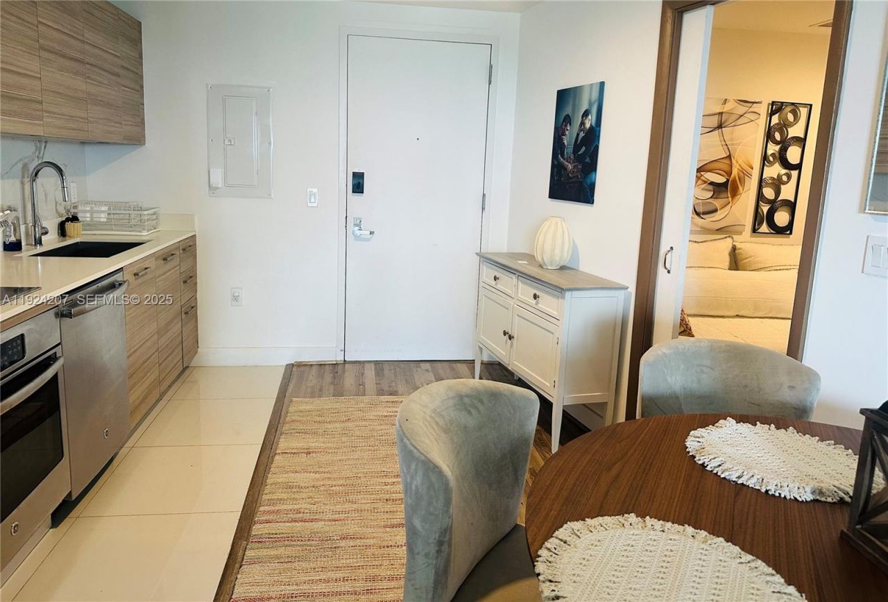 121 NE 34th St, Unit 3014, Miami, FL 33137 Photo