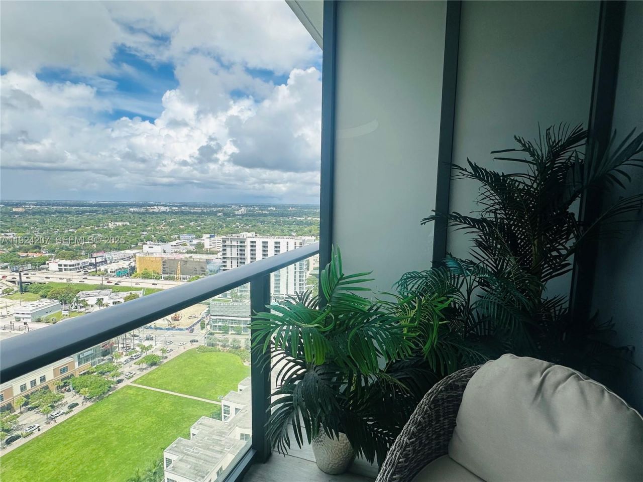 121 NE 34th St, Unit 3014, Miami, FL 33137 Photo