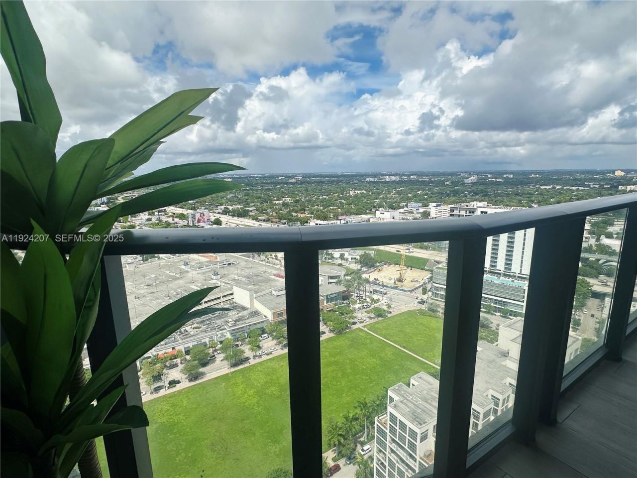 121 NE 34th St, Unit 3014, Miami, FL 33137 Photo