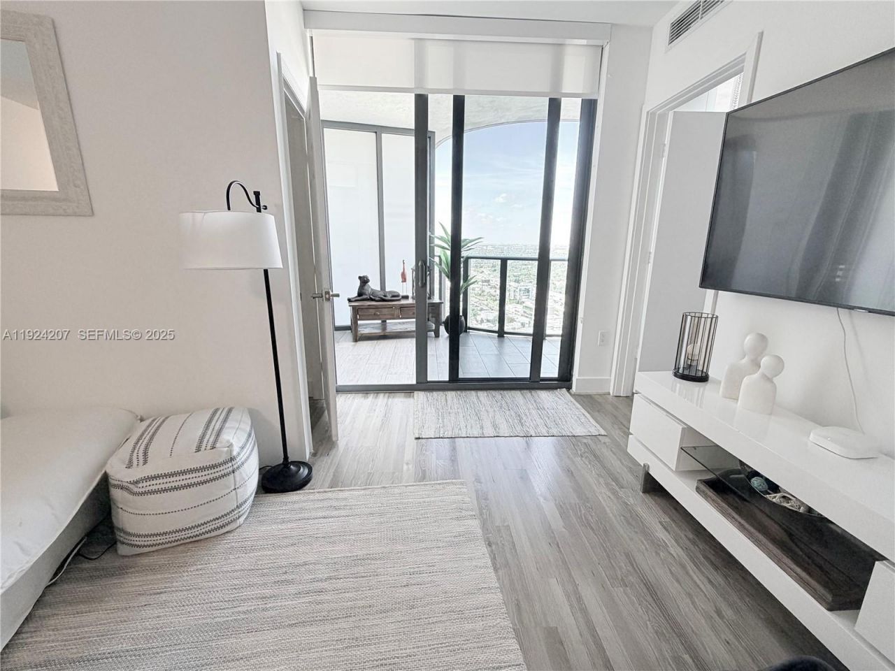 121 NE 34th St, Unit 3014, Miami, FL 33137 Photo