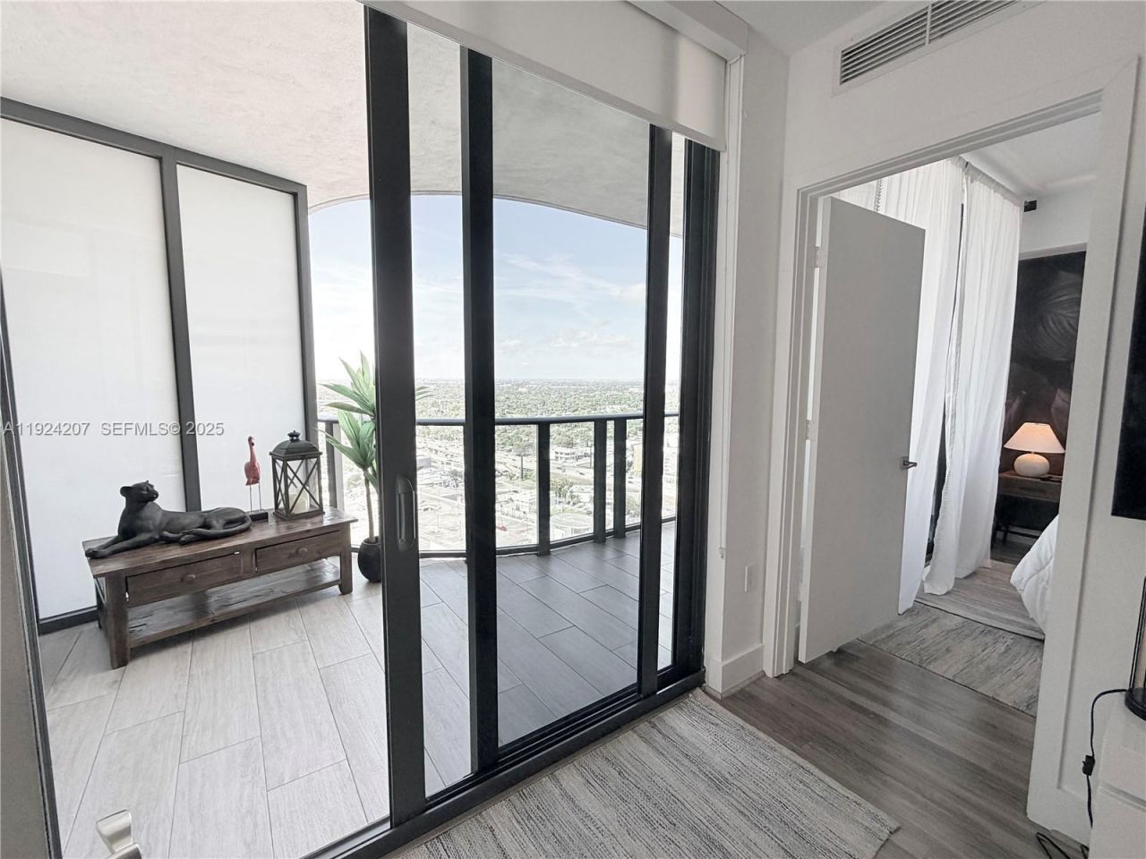 121 NE 34th St, Unit 3014, Miami, FL 33137 Photo