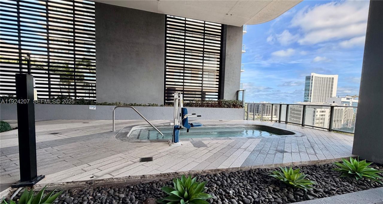 121 NE 34th St, Unit 3014, Miami, FL 33137 Photo