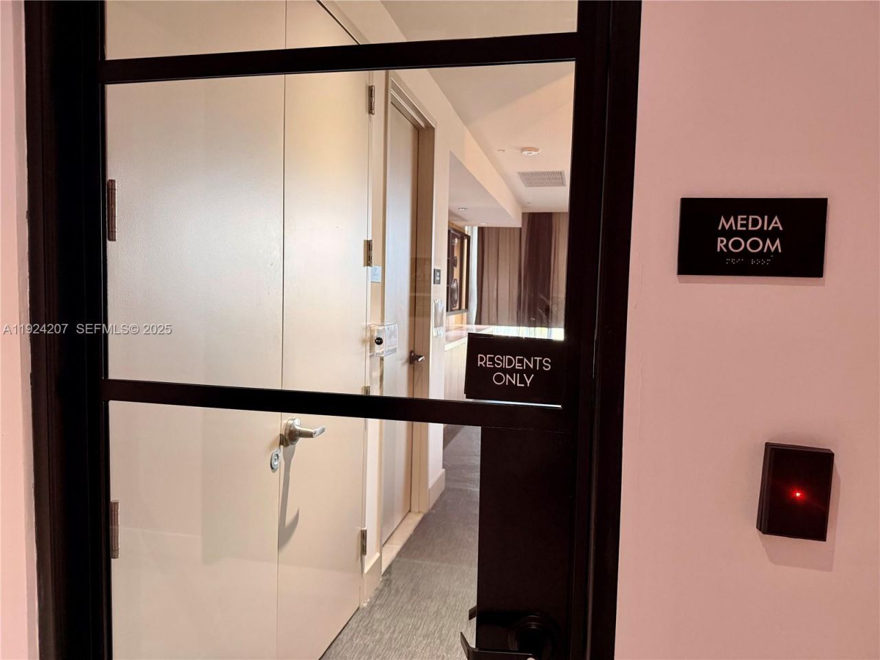 121 NE 34th St, Unit 3014, Miami, FL 33137 Photo