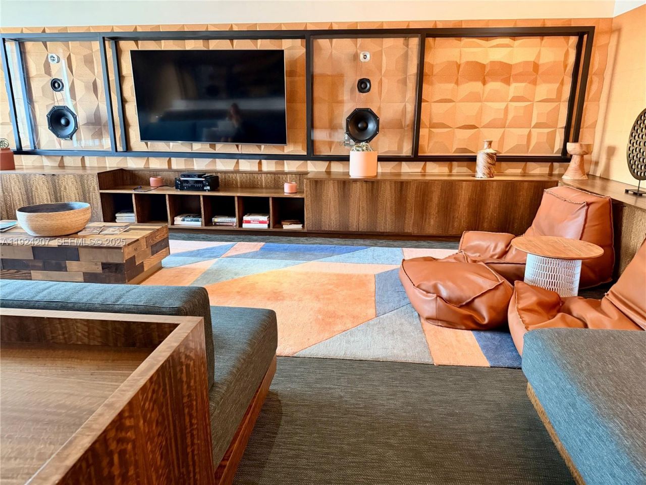 121 NE 34th St, Unit 3014, Miami, FL 33137 Photo