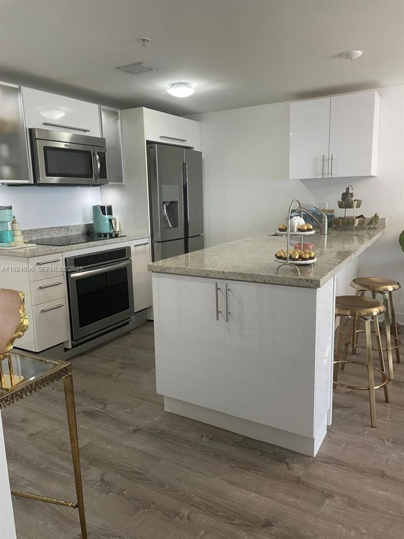 185 SW 7th St, Unit 2014, Miami, FL 33130 Photo