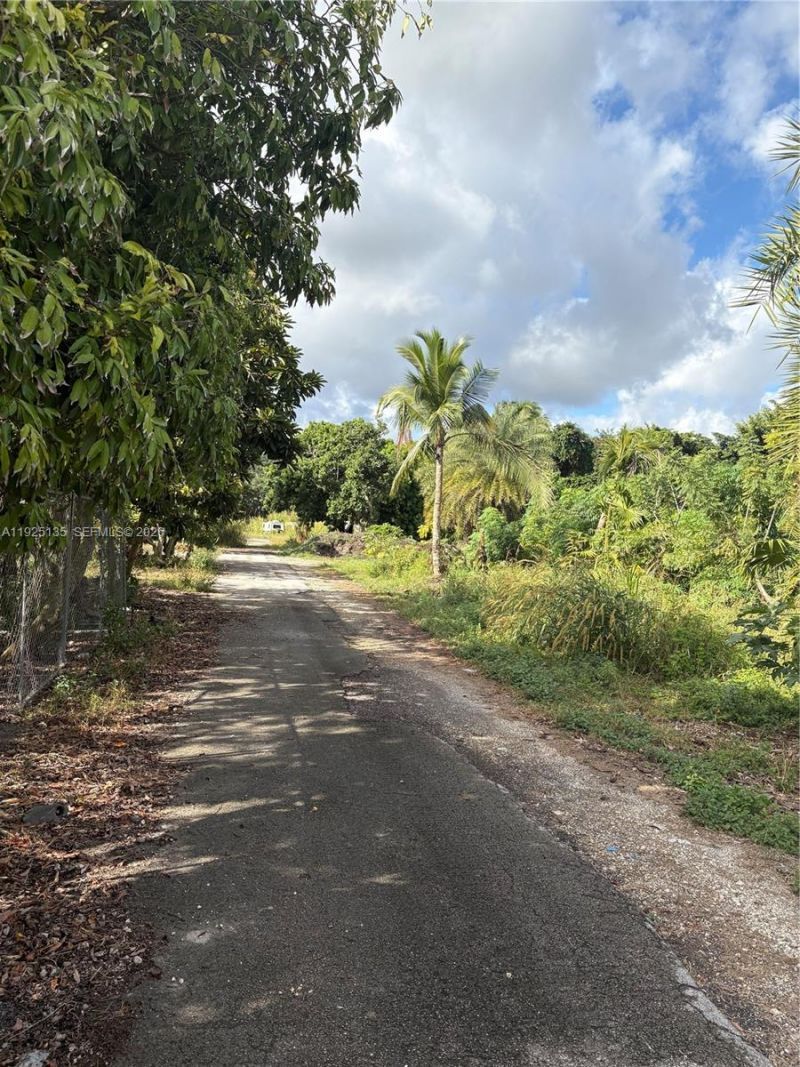 Krome Avenue, Miami, FL 33196 Photo