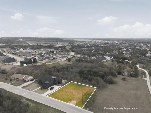 13854 Harbor Drive, Woodway, TX 76712