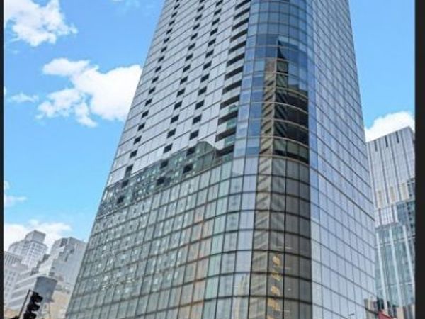 600 N Fairbanks Court, Chicago, IL 60611