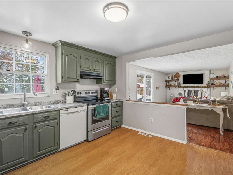 6456 Goldfinch Drive, Westerville, OH 43081 Photo 10