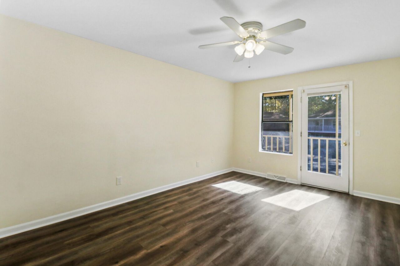 104 Muir Court Photo 17