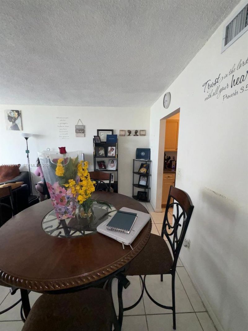 2020 NE 135th St, Unit 609, North Miami, FL 33181 Photo