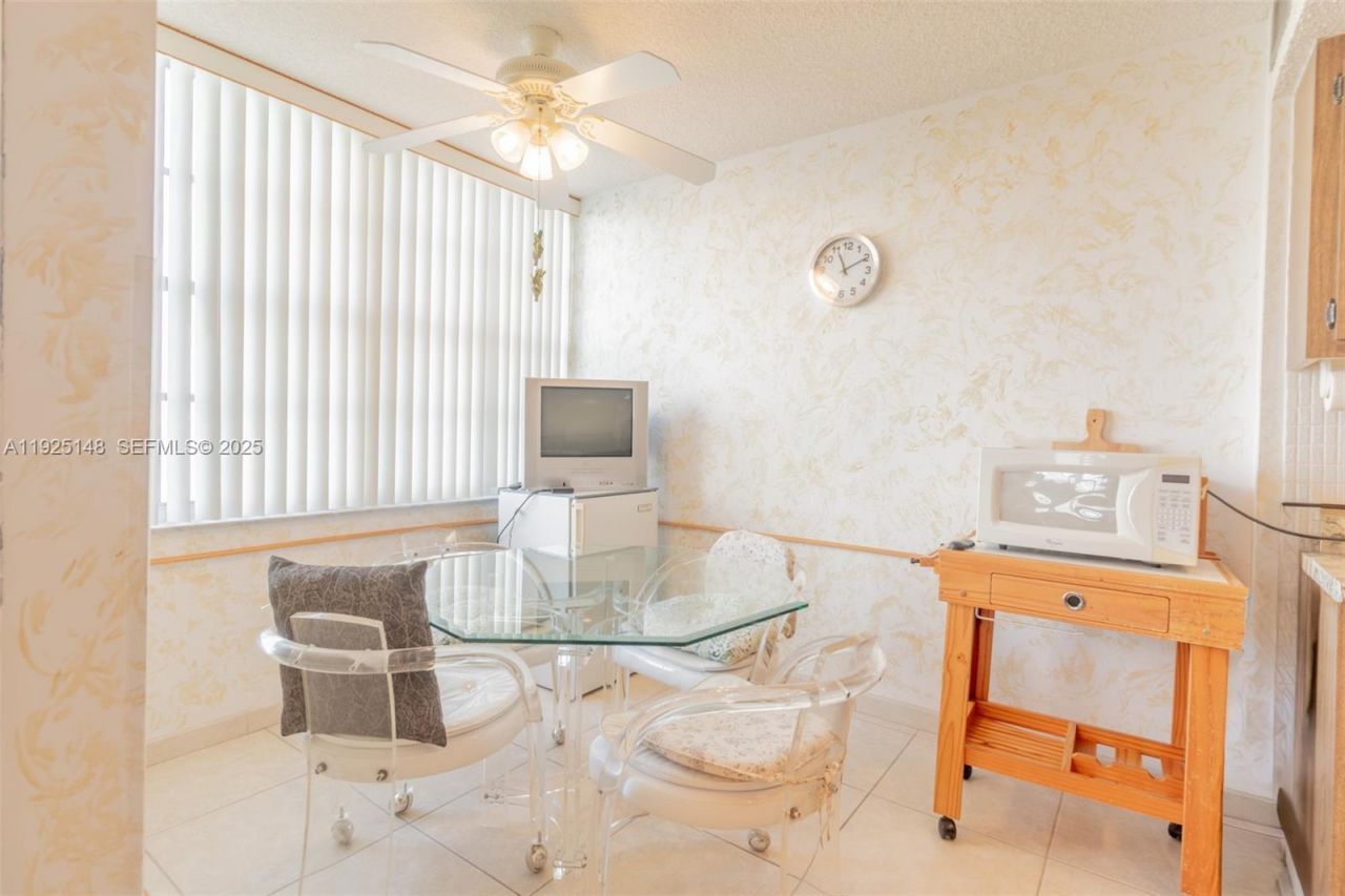 301 174th St, Unit 503, Sunny Isles Beach, FL 33160 Photo