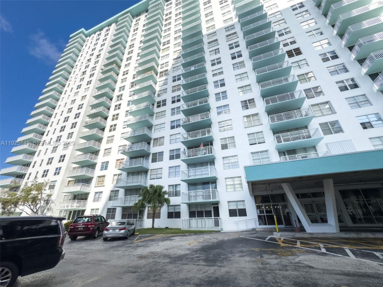 301 174th St, Unit 503, Sunny Isles Beach, FL 33160 Photo