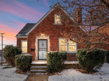 5903 Somerset Avenue, Detroit, MI 48224