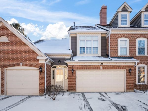 102 Yale Court, Glenview, IL 60026