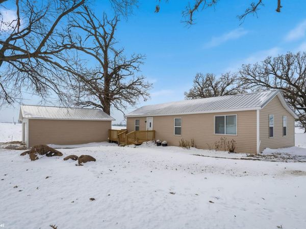 32031 Y Avenue, Union, IA 50258