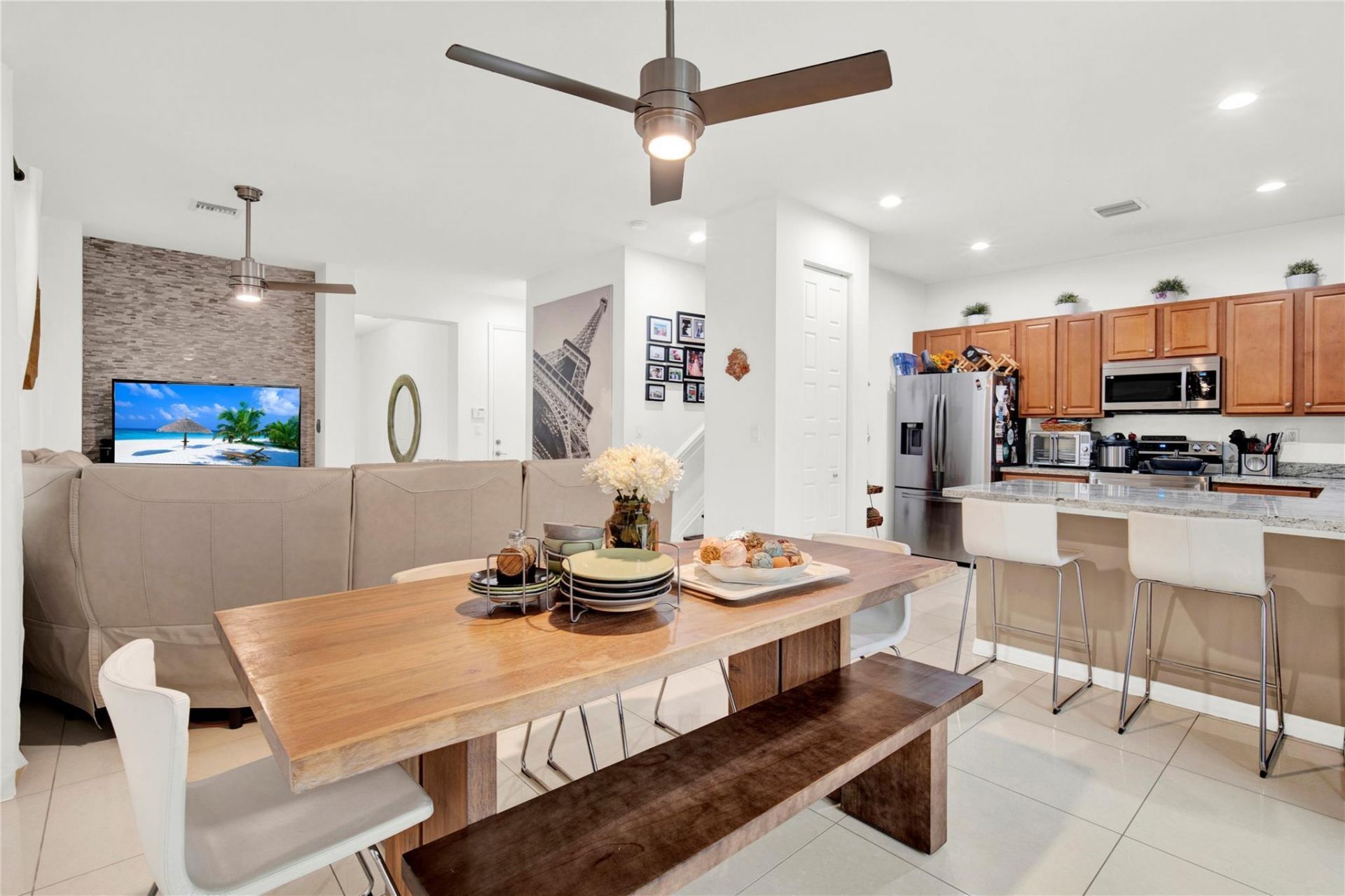 805 NE 191st Street, Miami, FL 33179 Photo