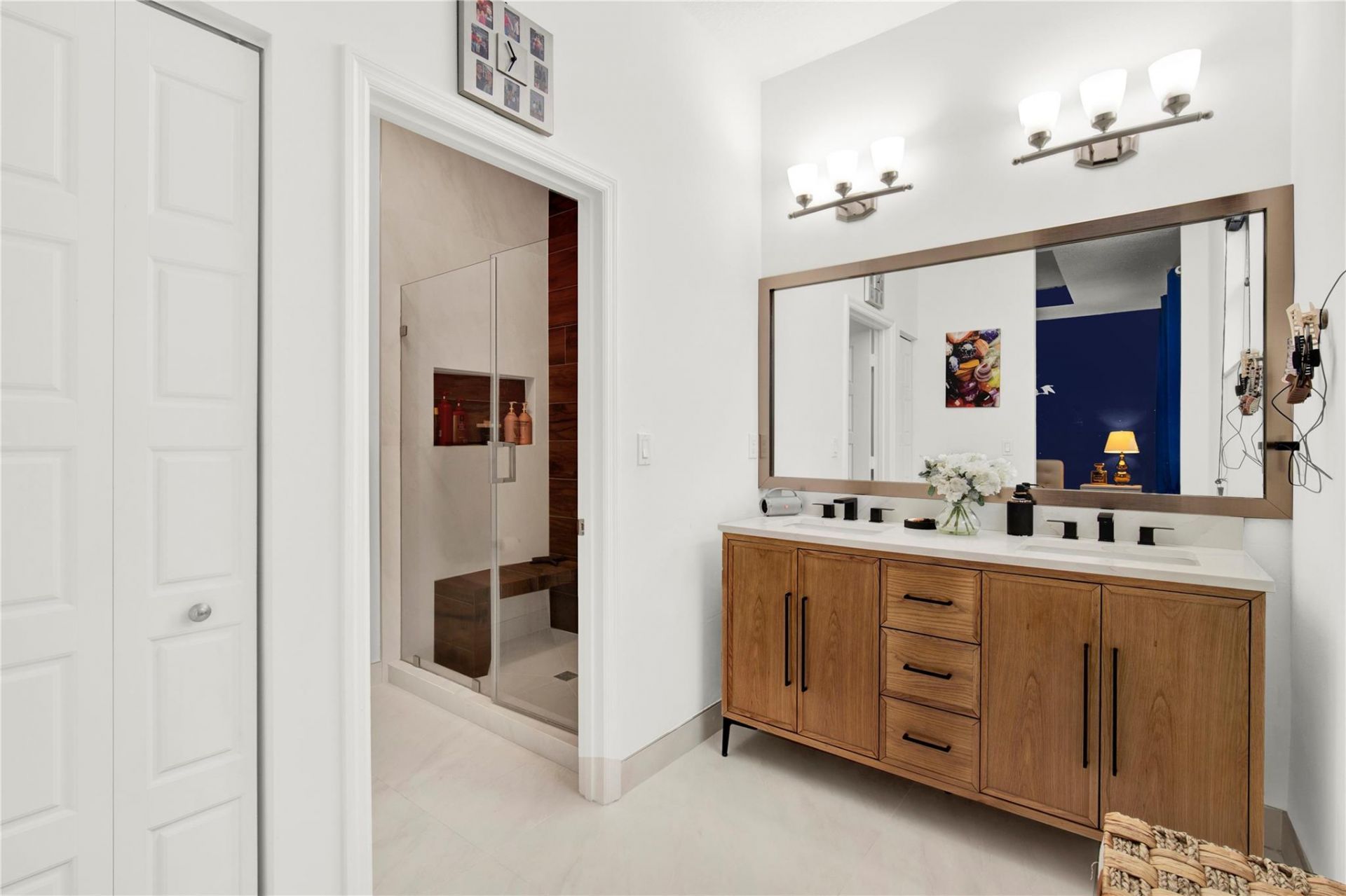 805 NE 191st Street, Miami, FL 33179 Photo