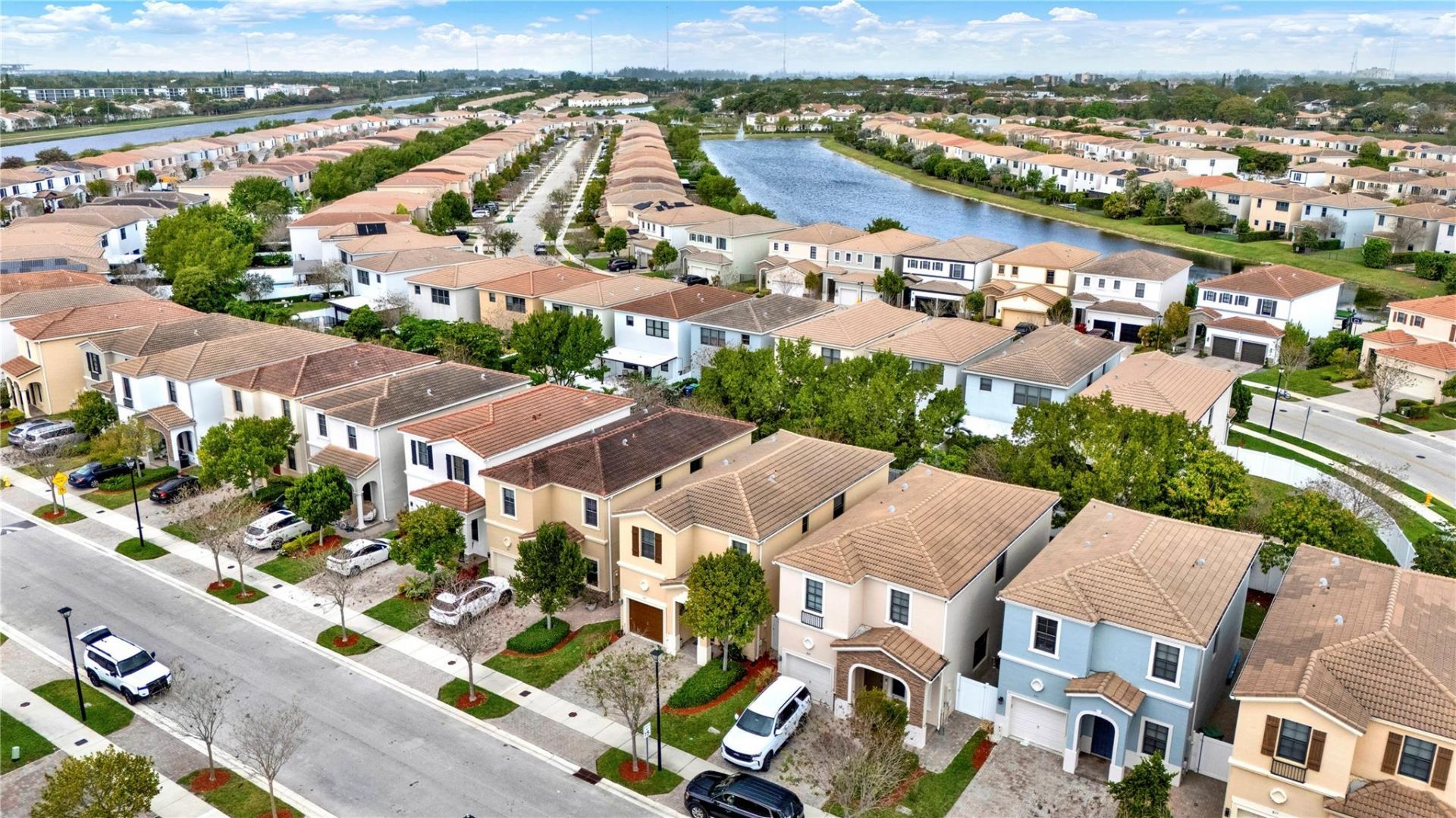 805 NE 191st Street, Miami, FL 33179 Photo