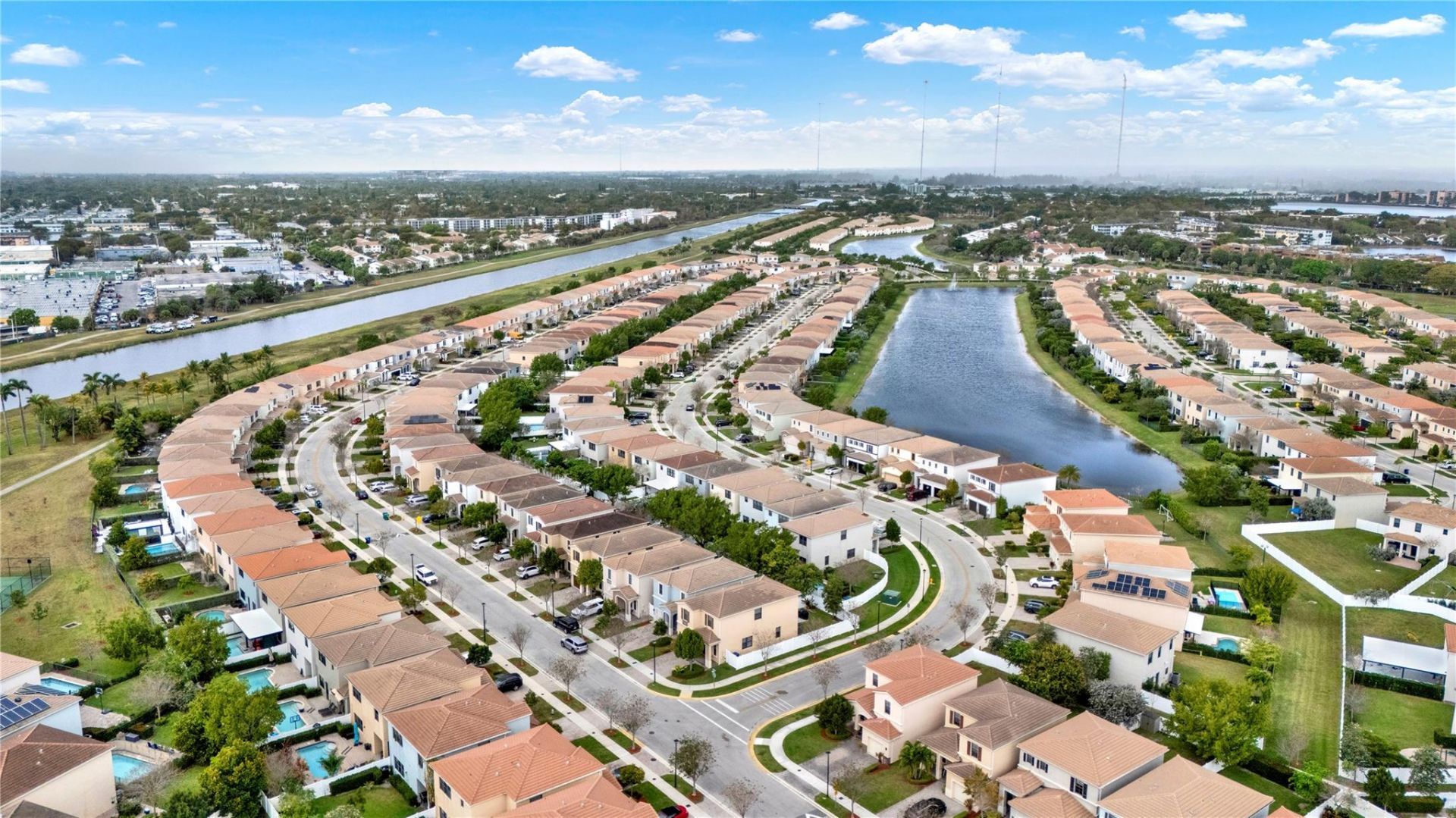 805 NE 191st Street, Miami, FL 33179 Photo