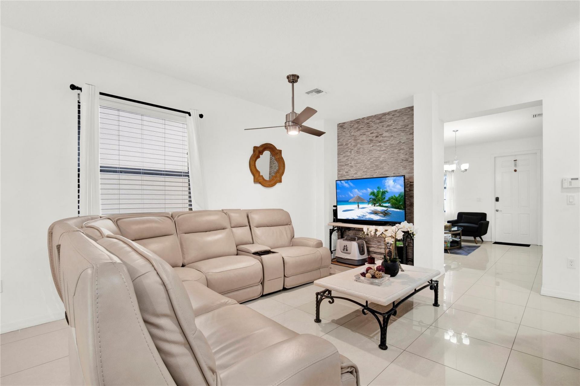 805 NE 191st Street, Miami, FL 33179 Photo