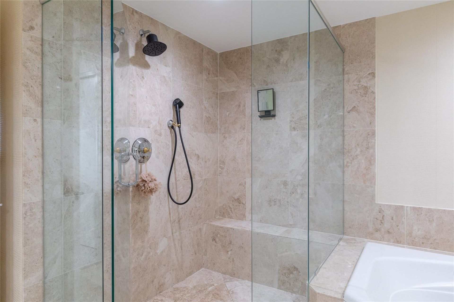 20201 E Country Club Drive, Unit 706, Aventura, FL 33180 Photo