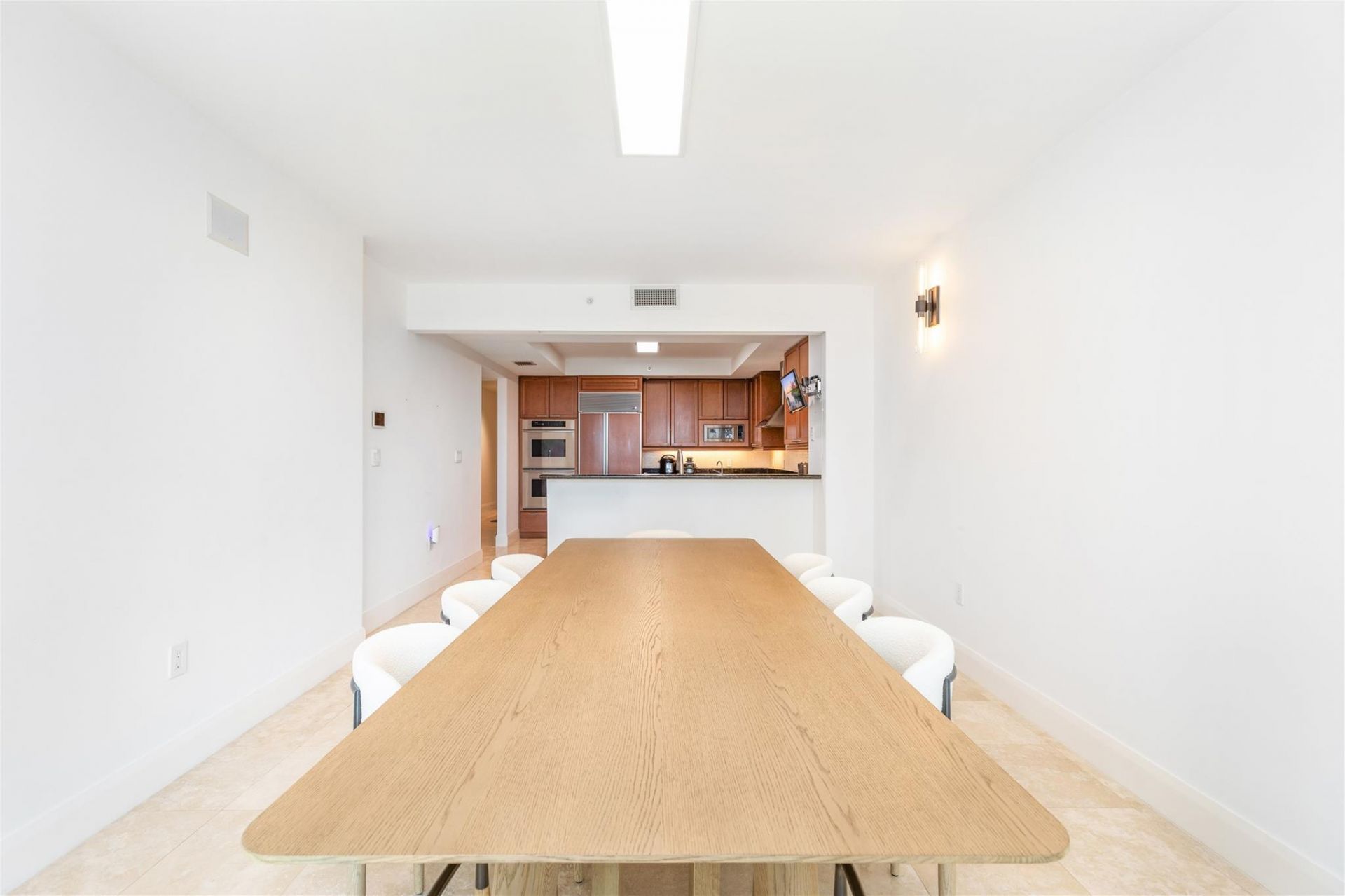 20201 E Country Club Drive, Unit 706, Aventura, FL 33180 Photo