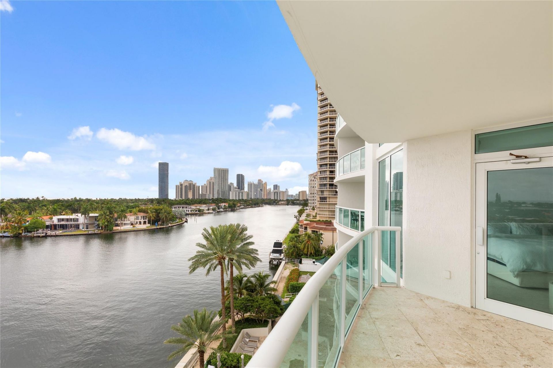 20201 E Country Club Drive, Unit 706, Aventura, FL 33180 Photo