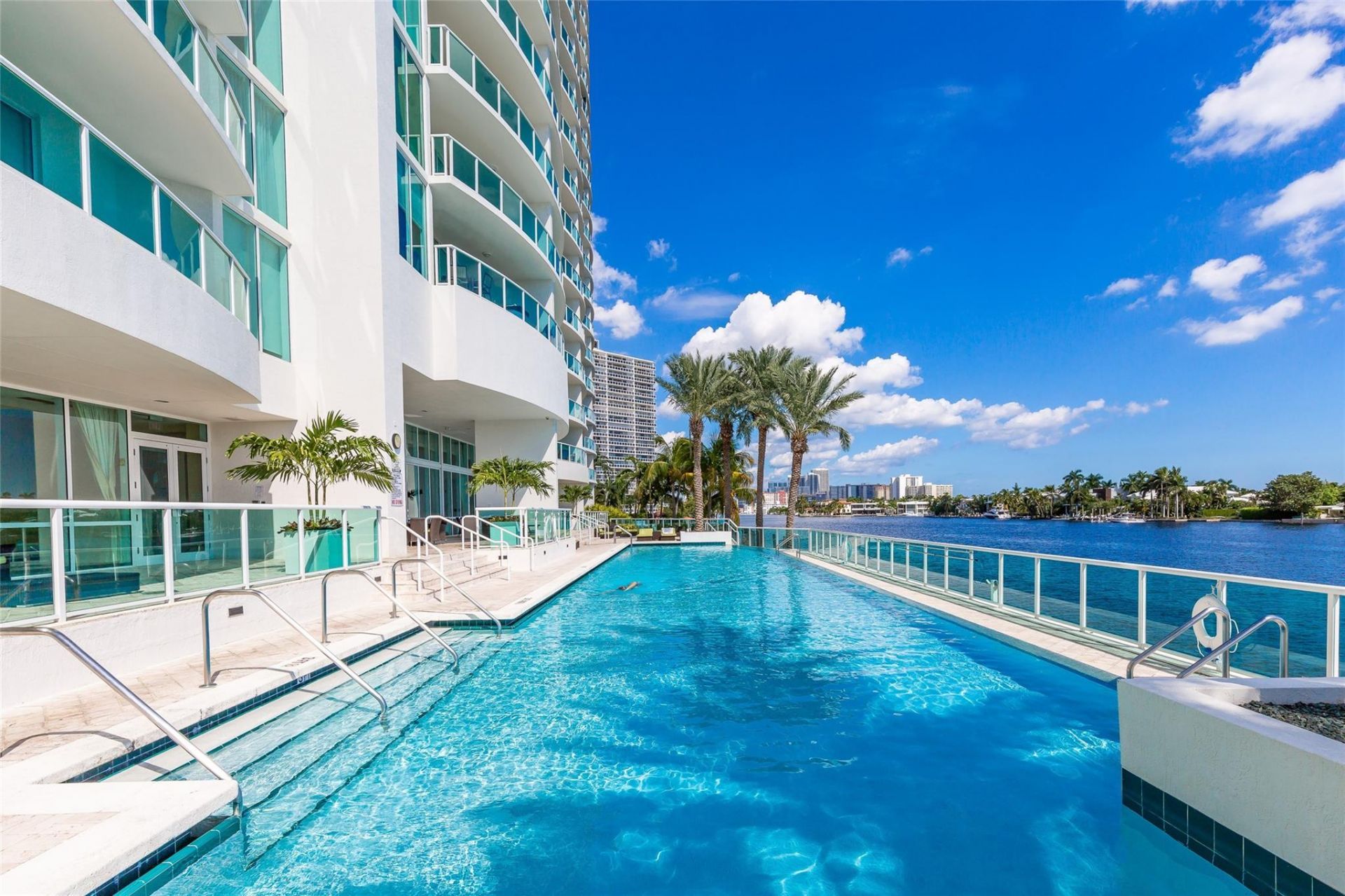20201 E Country Club Drive, Unit 706, Aventura, FL 33180 Photo